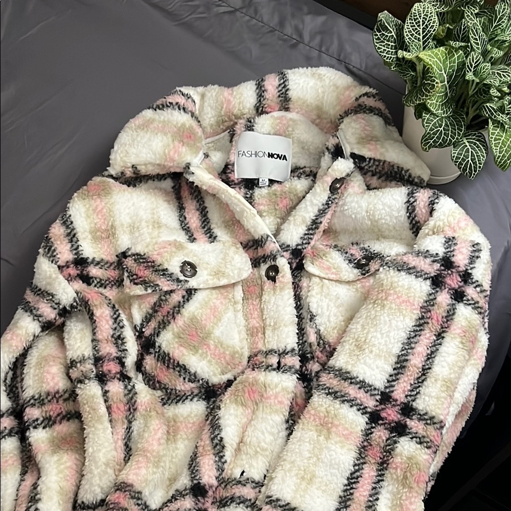 Plaid Sherpa Jacket 🩷